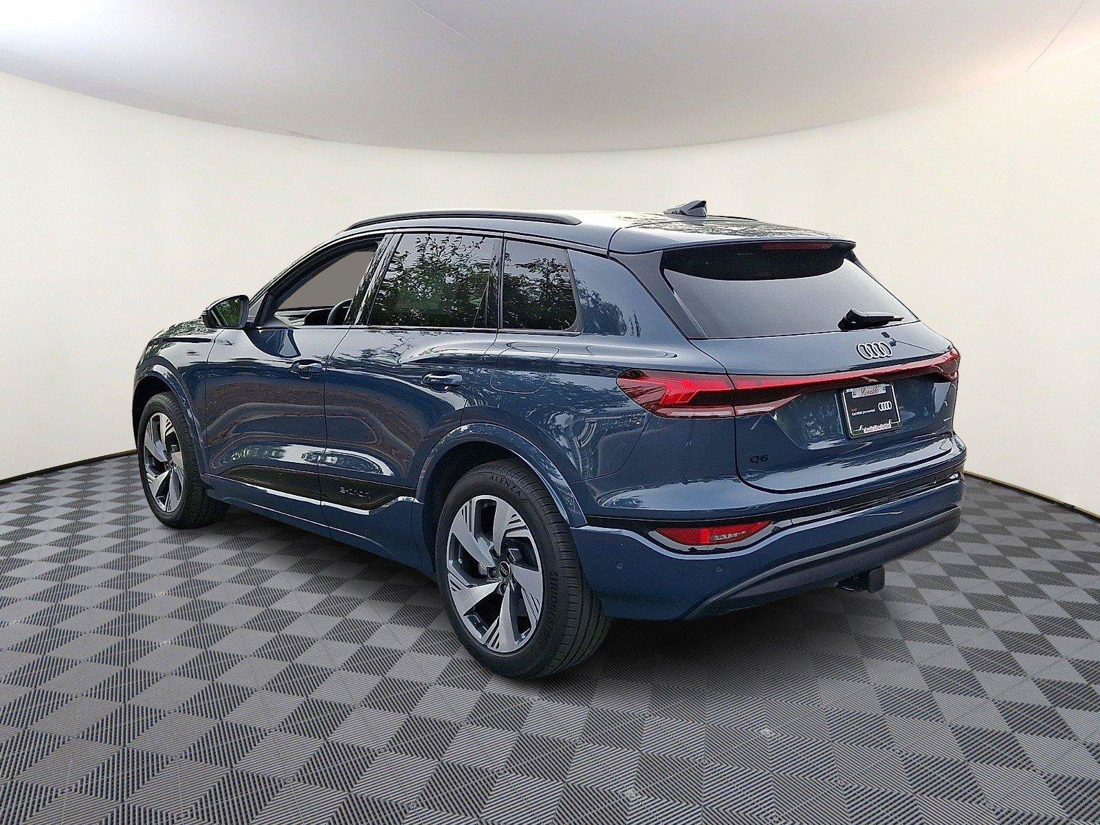 Certified 2025 Audi Q6 e-tron Premium Plus w/ Premium Plus AWD/4WD image 4