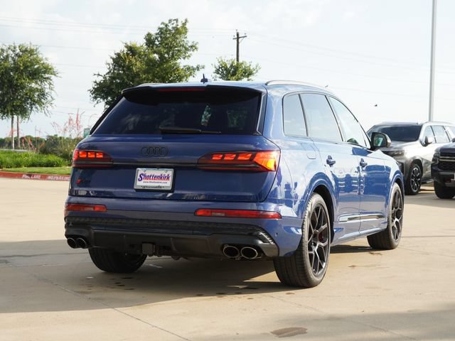 Used 2025 Audi SQ7 Prestige AWD/4WD image 9