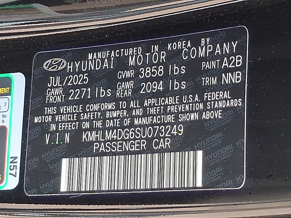 Used 2025 Hyundai Elantra Sport w/ Cargo Package FWD image 25