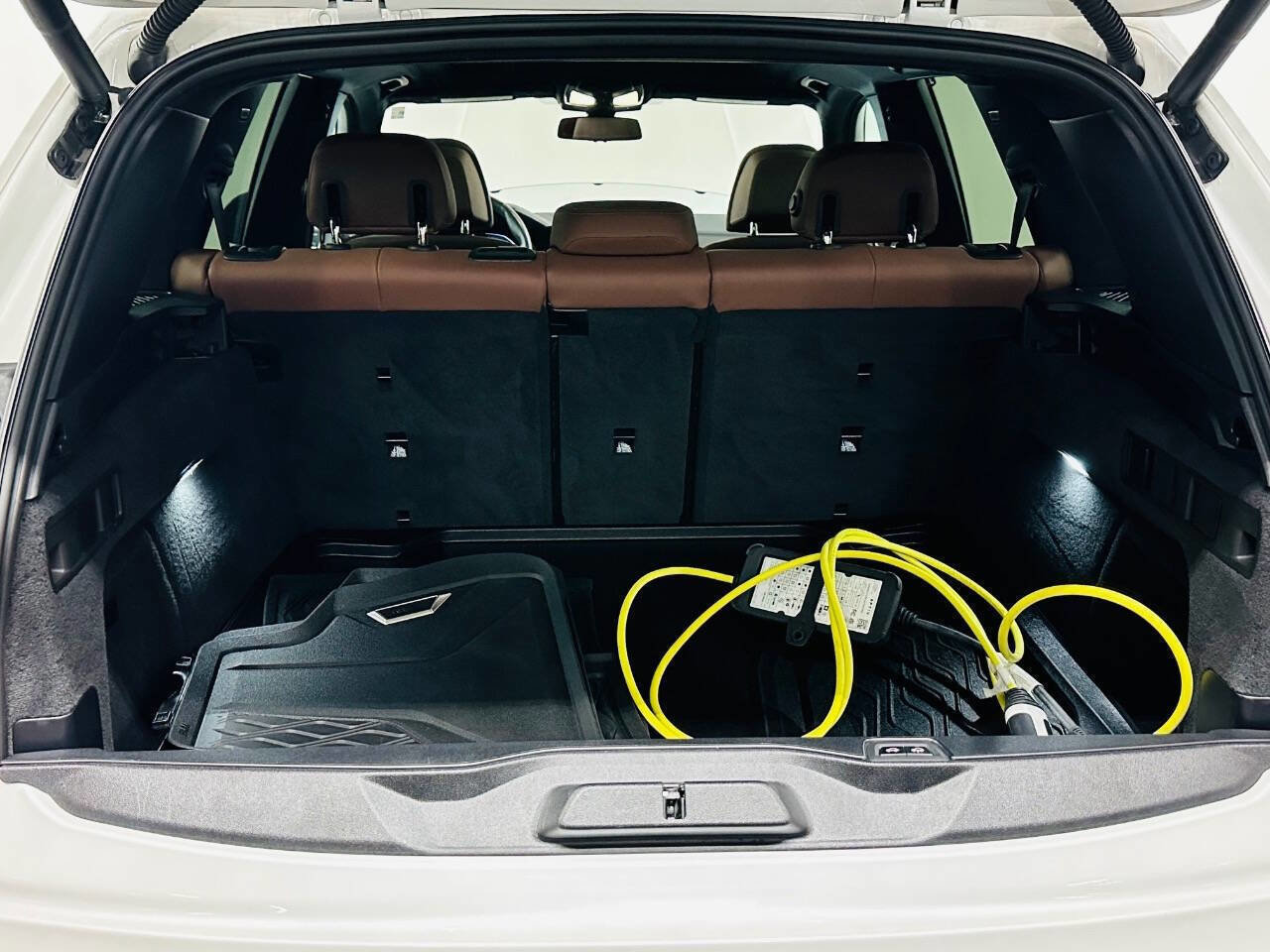 Used 2021 BMW X5 xDrive45e w/ Executive Package image 27