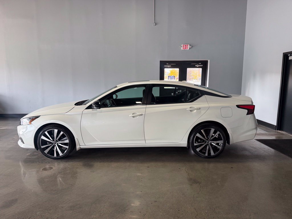 Used 2019 Nissan Altima 2.5 SR w/ SR Premium Package AWD/4WD image 7