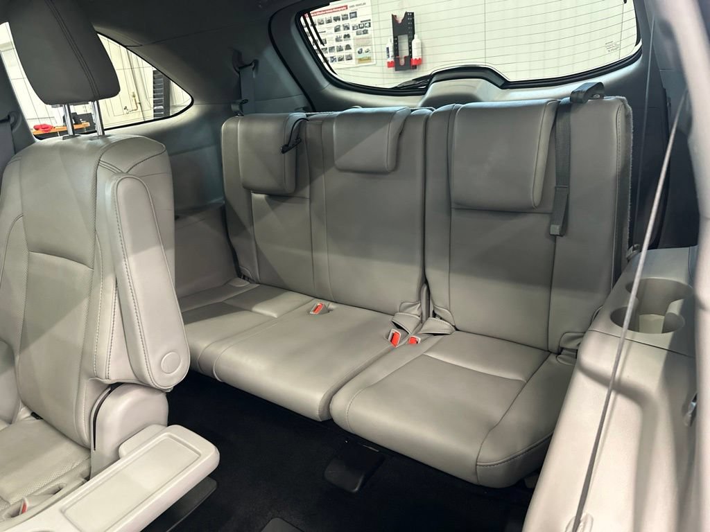 Used 2019 Toyota Highlander Limited Platinum w/ Carpet Mat Package (TMS) AWD/4WD image 29