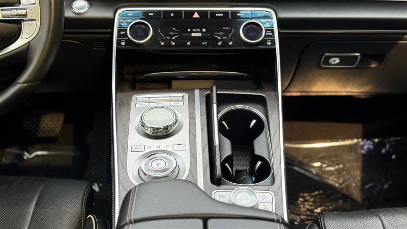 Used 2023 Genesis GV80 3.5T Advanced + image 32