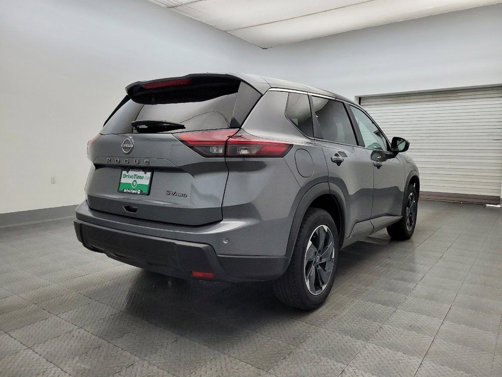 Used 2024 Nissan Rogue SV image 9