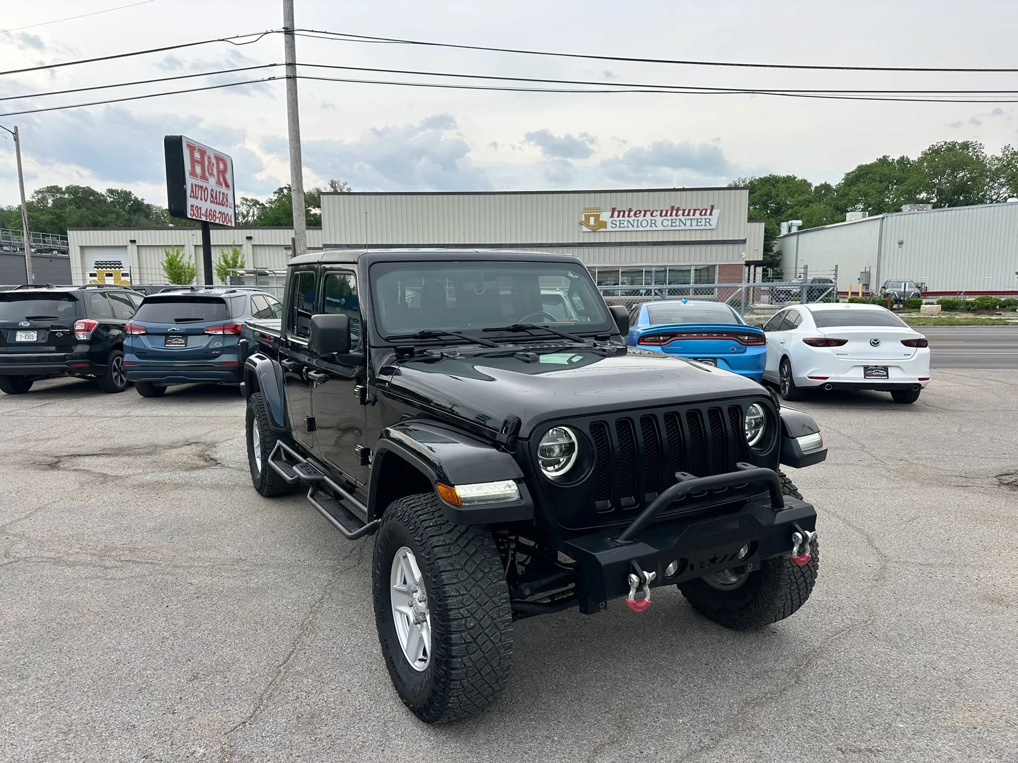 Used 2020 Jeep Gladiator Overland AWD/4WD image 7
