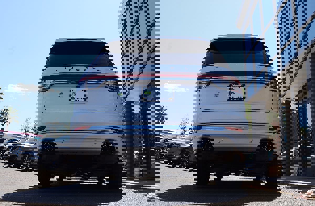 Used 2020 Lincoln Aviator Black Label w/ Dynamic Handling Package AWD/4WD image 12