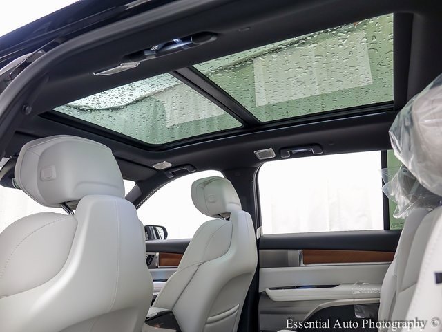 New 2026 Cadillac Vistiq Luxury w/ LPO, Floor Liner Package image 12