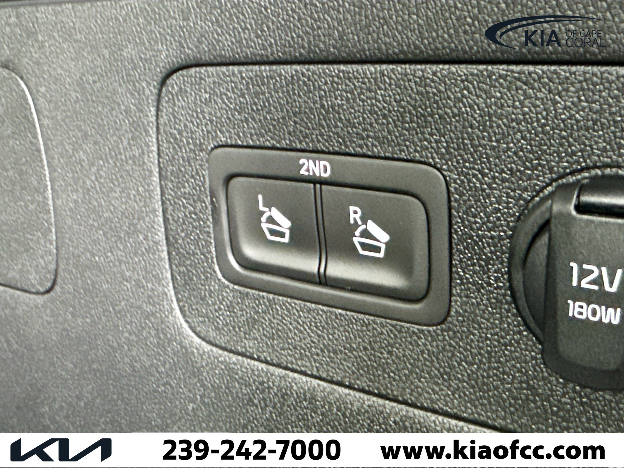 Certified 2025 Kia Sorento S image 13