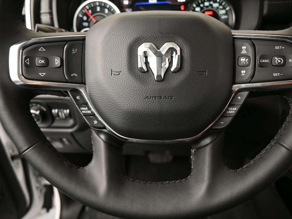 Used 2025 RAM 1500 Laramie image 34