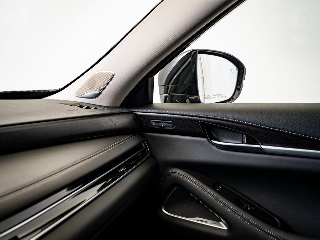 Used 2025 INFINITI QX60 Sensory image 34