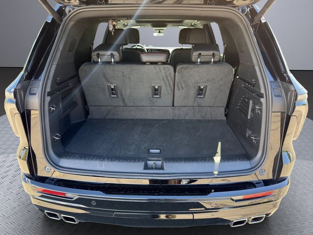 Used 2024 Chevrolet Traverse RS w/ LPO, Floor Liner Package image 25