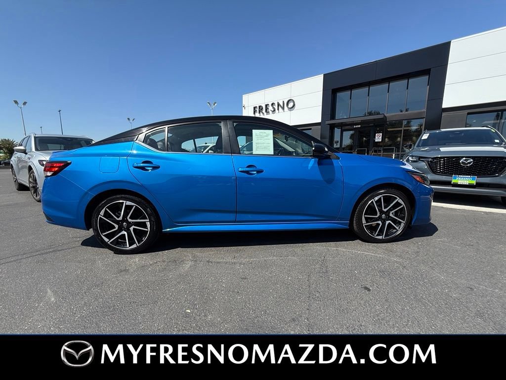 Used 2025 Nissan Sentra SR w/ SR Premium Package FWD image 14