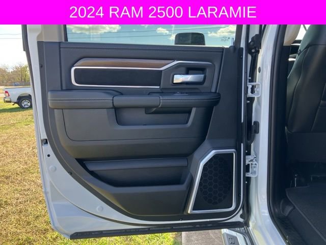 Used 2024 RAM 2500 Laramie image 15