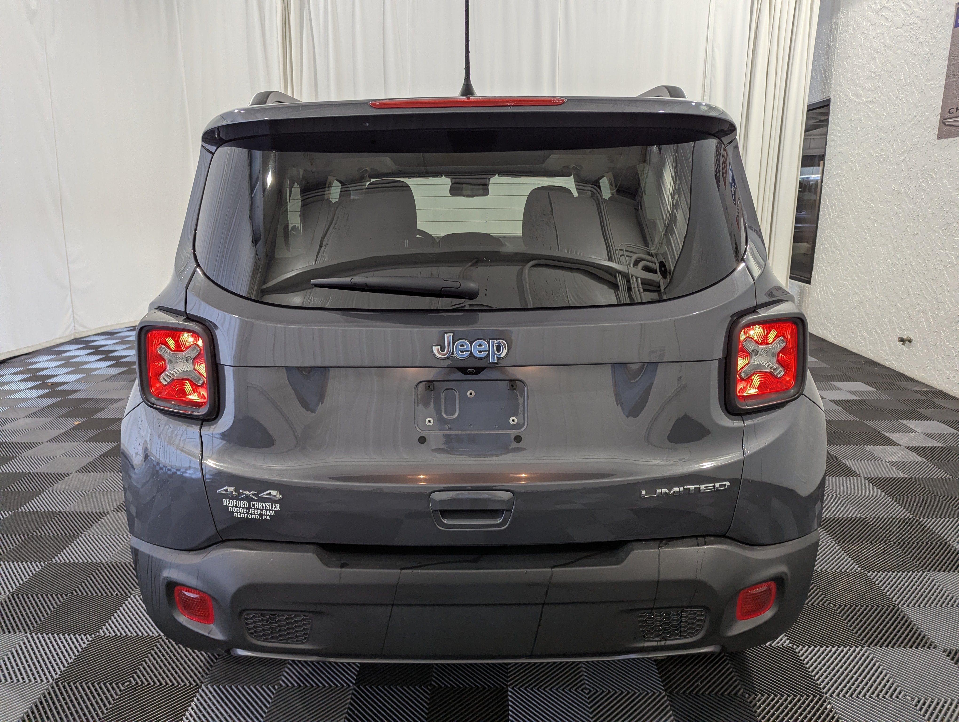 Used 2022 Jeep Renegade Limited w/ Sun, Sound & Wheels Group AWD/4WD image 8
