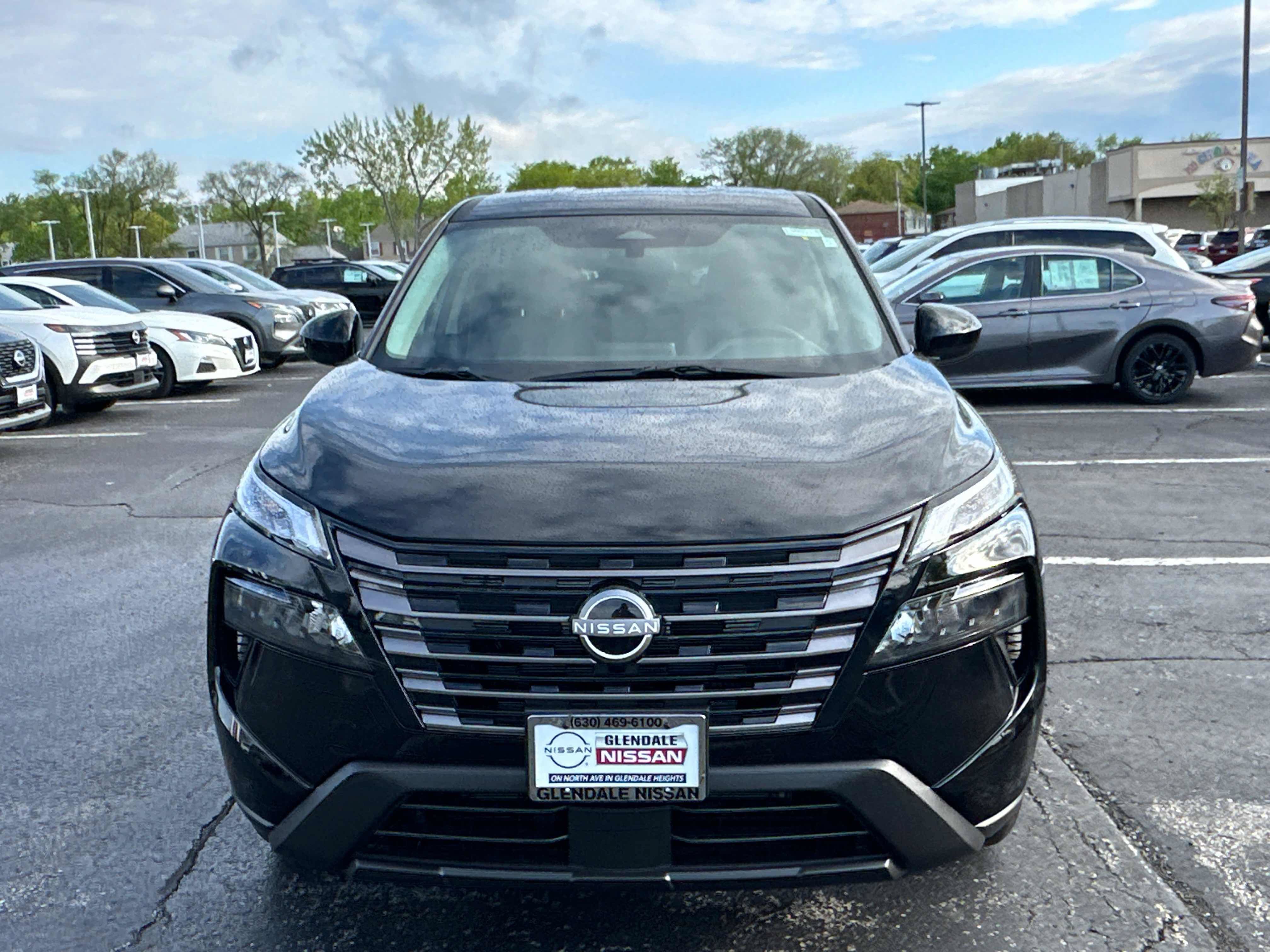 New 2026 Nissan Rogue SV w/ Cold Weather Package AWD/4WD image 2