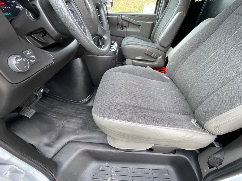 Used 2024 Chevrolet Express 2500 Work Van w/ Driver Convenience Package image 19