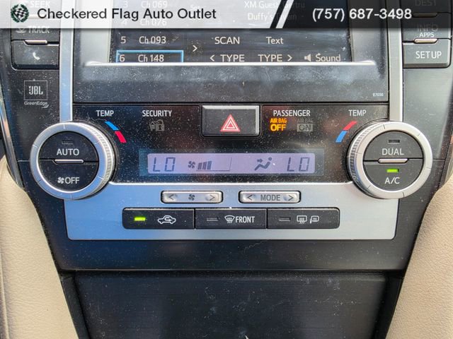Used 2012 Toyota Camry XLE w/ Leather Pkg image 18
