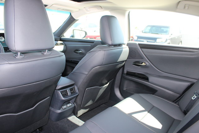 Certified 2025 Lexus ES 350 w/ Premium Package FWD image 9