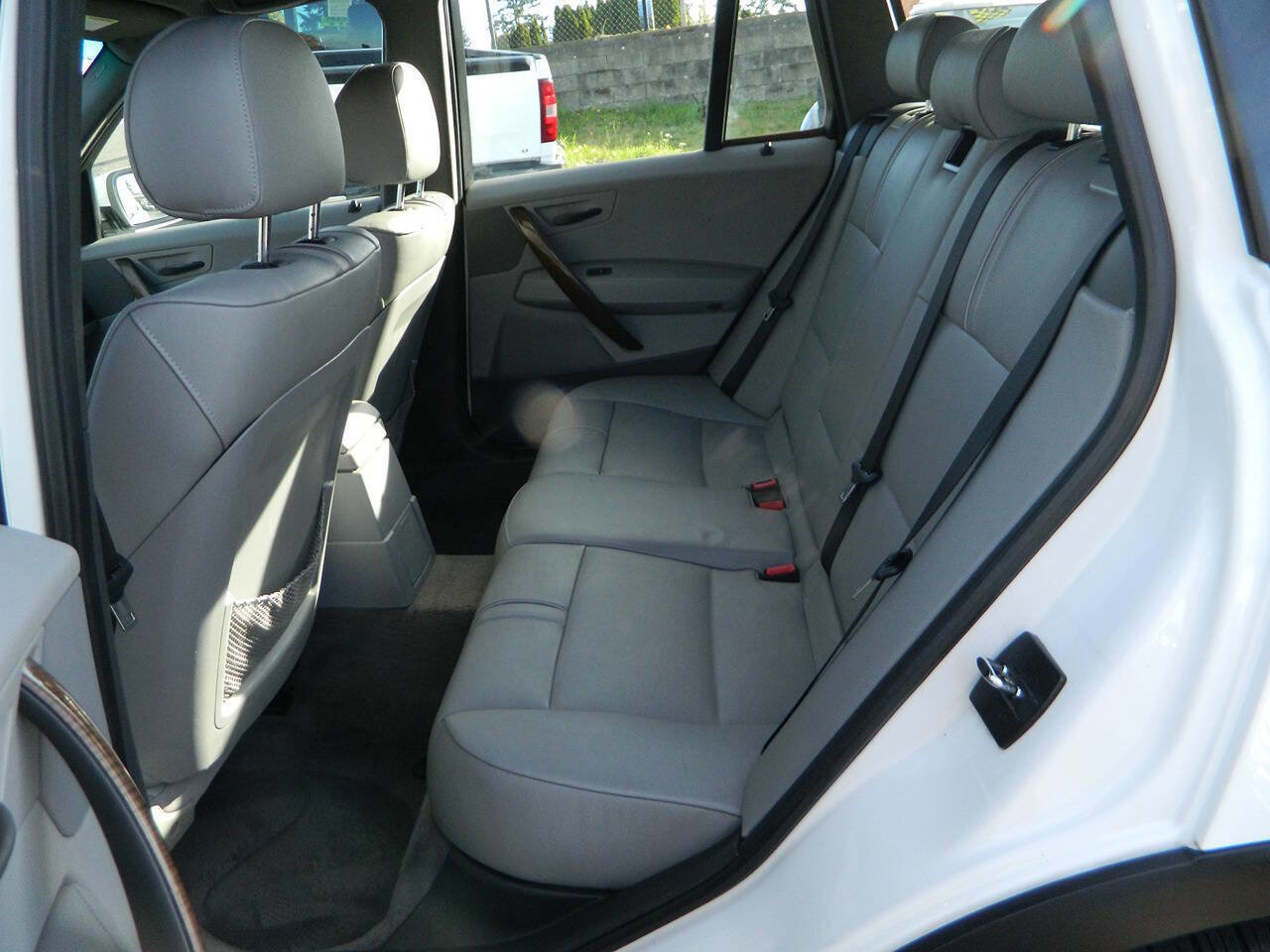 Used 2004 BMW X3 3.0i image 14