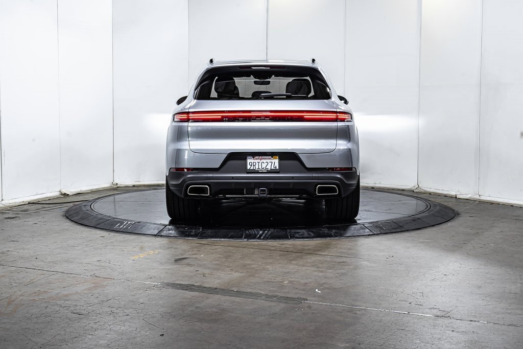 Certified 2025 Porsche Cayenne image 6