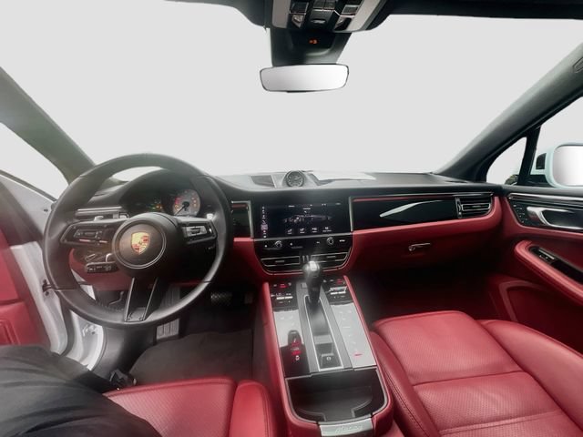 Certified 2023 Porsche Macan S AWD/4WD image 18
