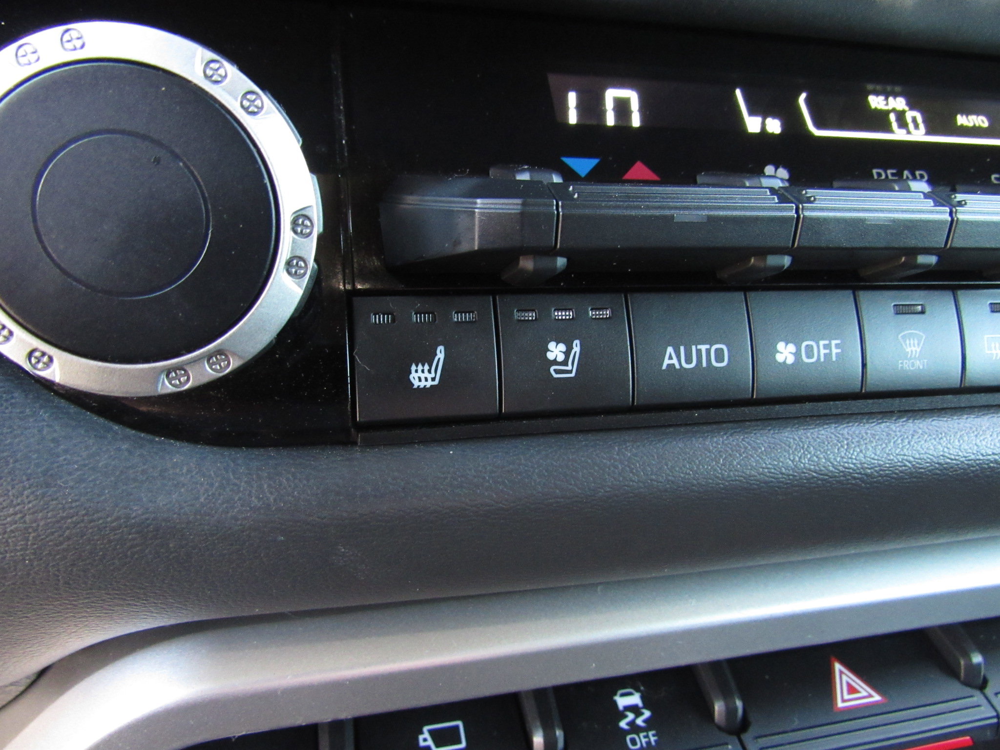 Used 2024 Toyota Sequoia Platinum image 21