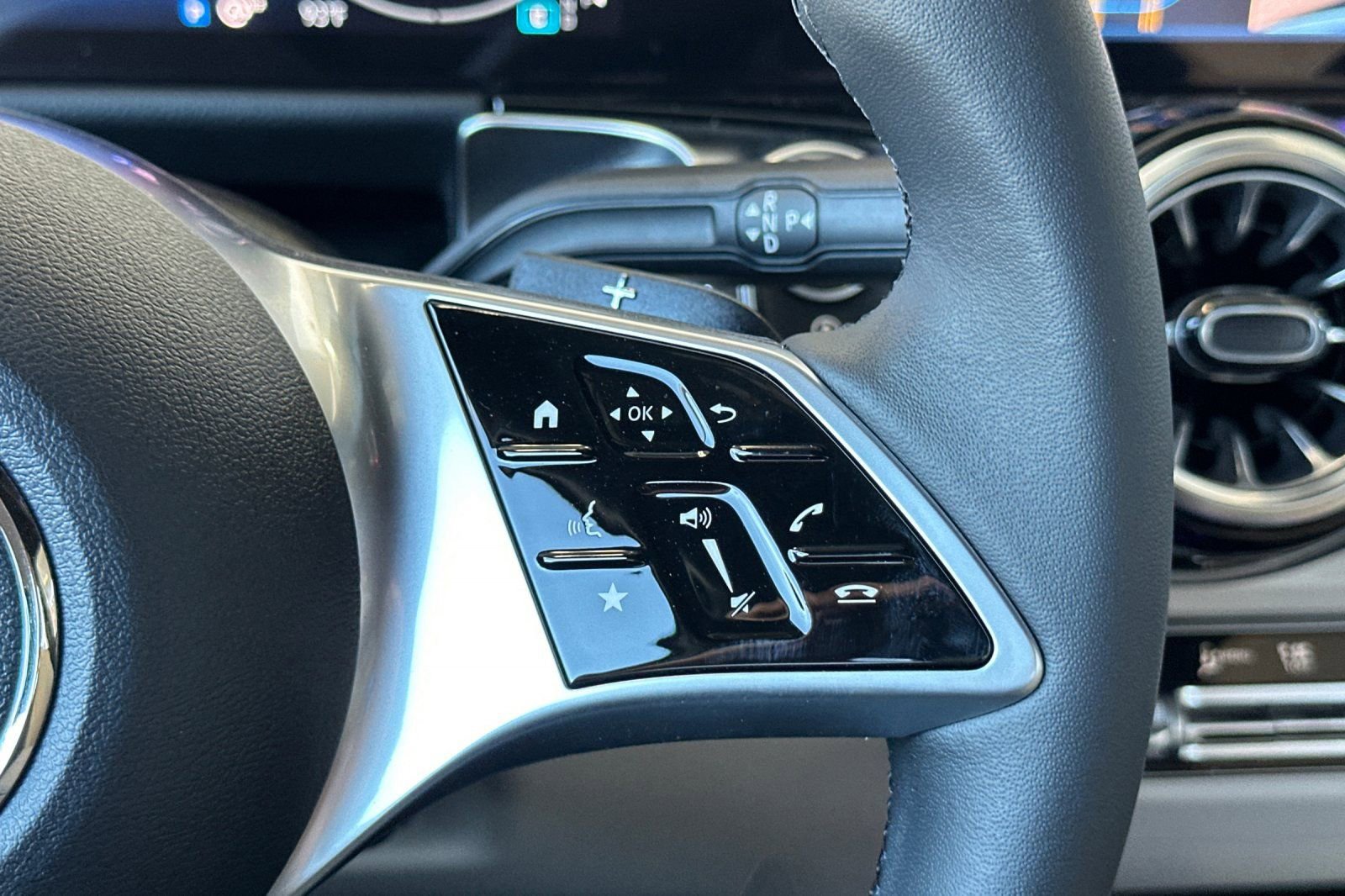 New 2025 Mercedes-Benz GLC 63 AMG S image 26