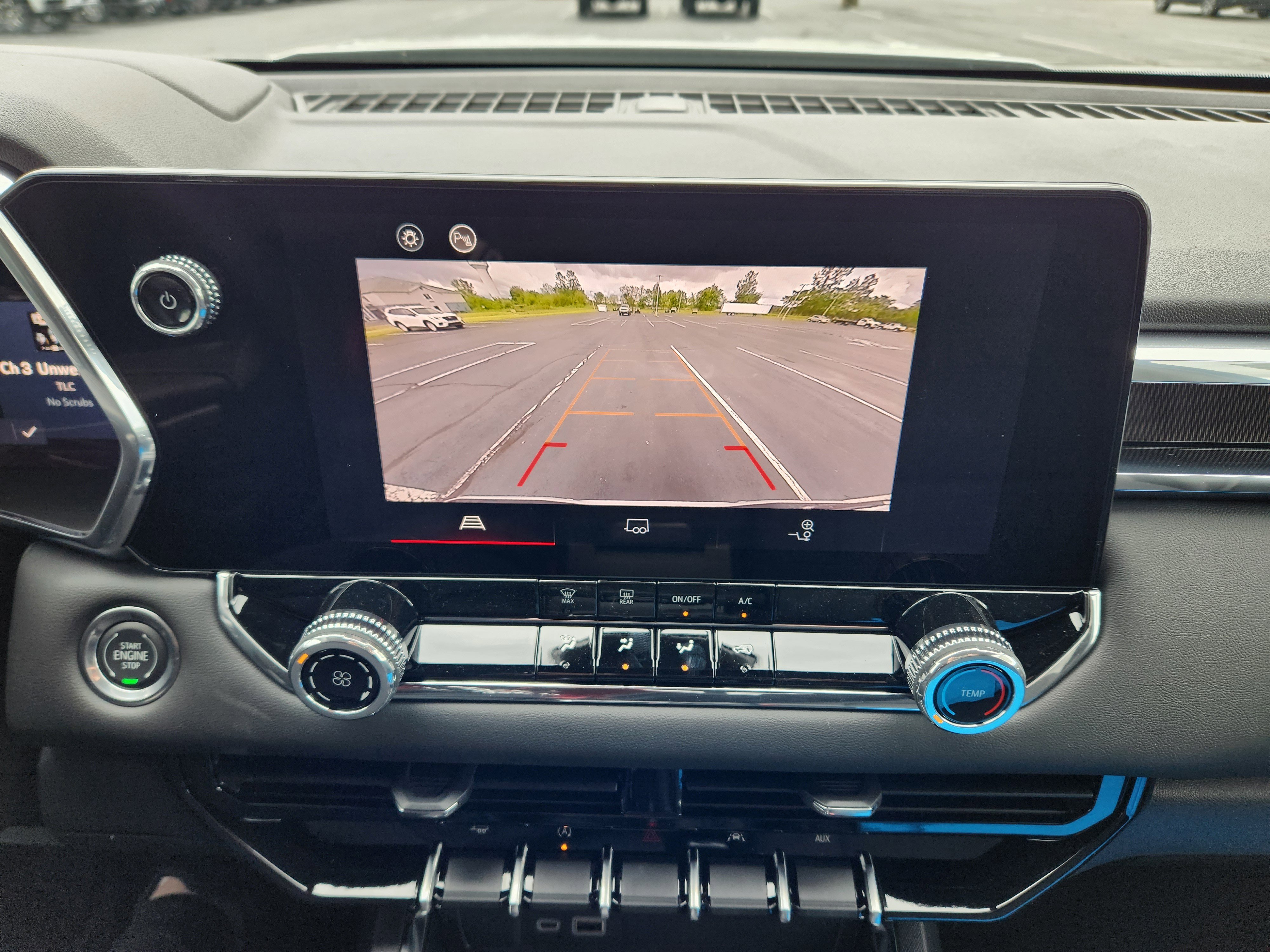 New 2025 GMC Canyon Elevation image 11