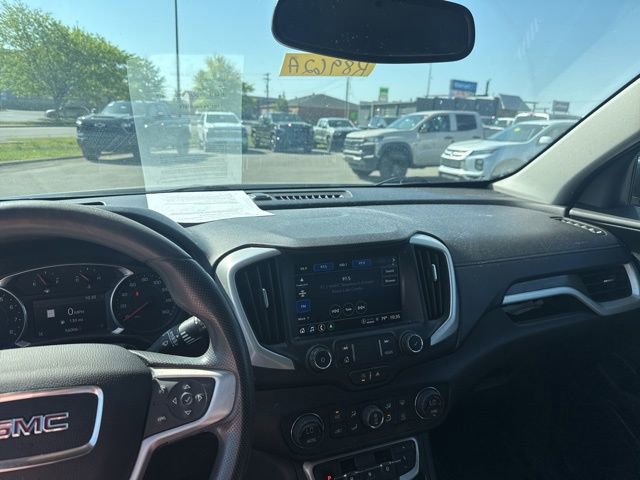 Used 2022 GMC Terrain SLE w/ Driver Convenience Package FWD image 30
