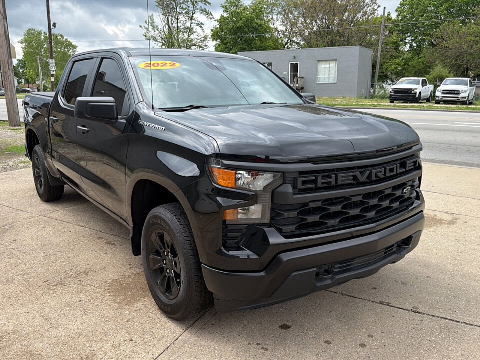 Used 2022 Chevrolet Silverado 1500 W/T w/ WT Value Package AWD/4WD image 1