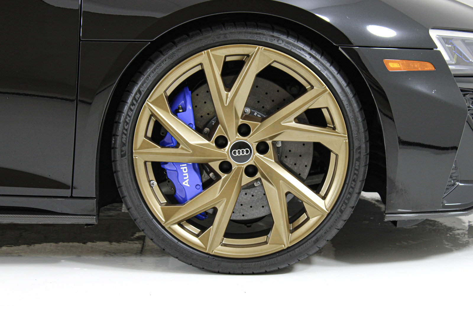Used 2023 Audi R8 V10 performance AWD/4WD image 23