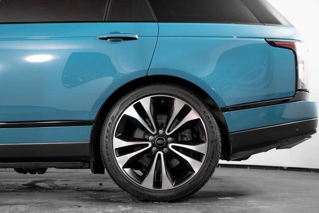 Used 2021 Land Rover Range Rover Autobiography Fifty Edition image 13