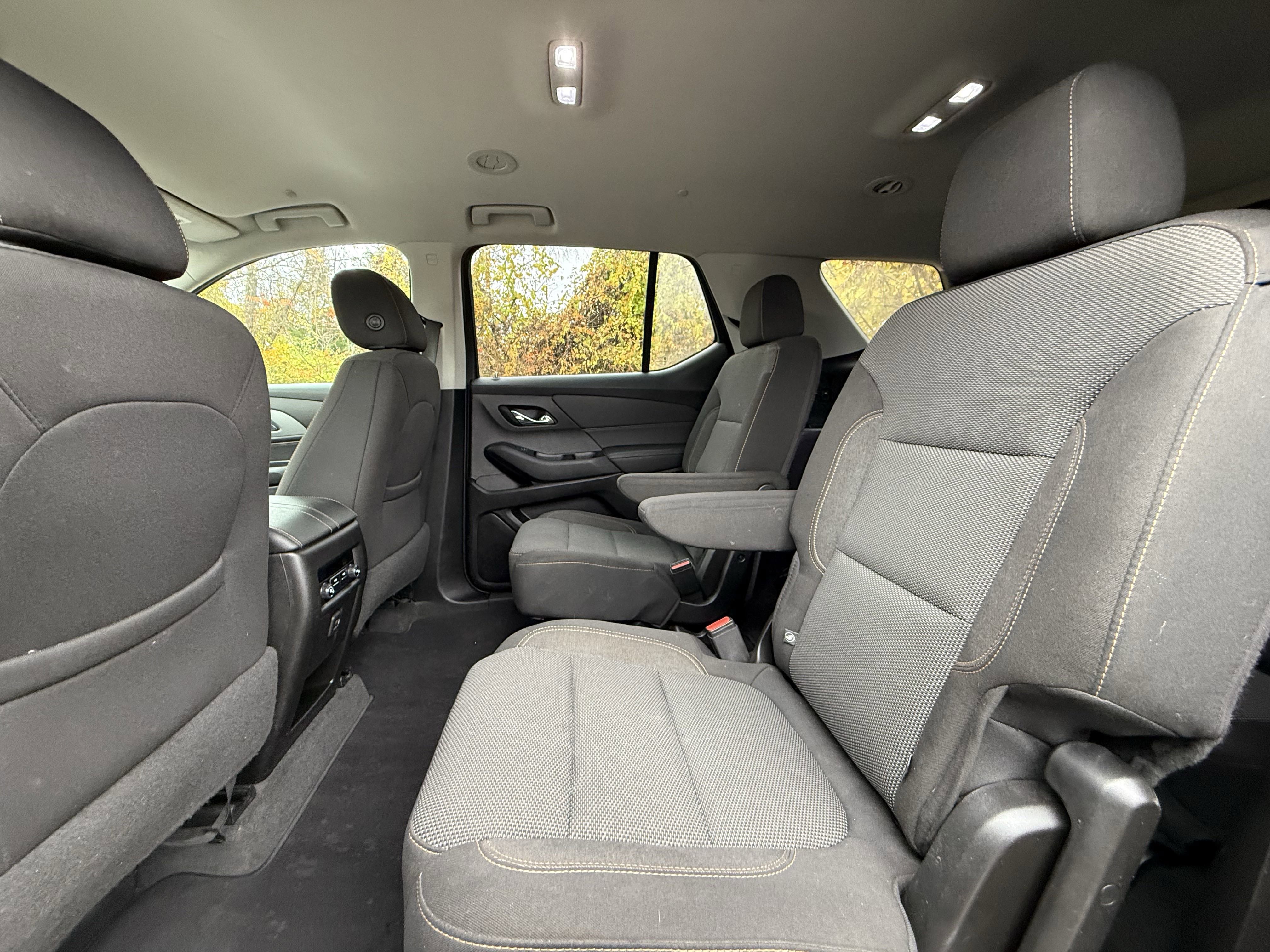 Used 2019 Chevrolet Traverse LT image 30