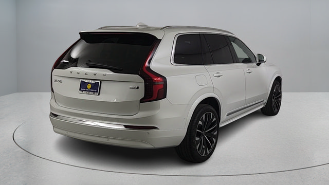 Certified 2026 Volvo XC90 B6 Ultra w/ Protection Package AWD/4WD image 4