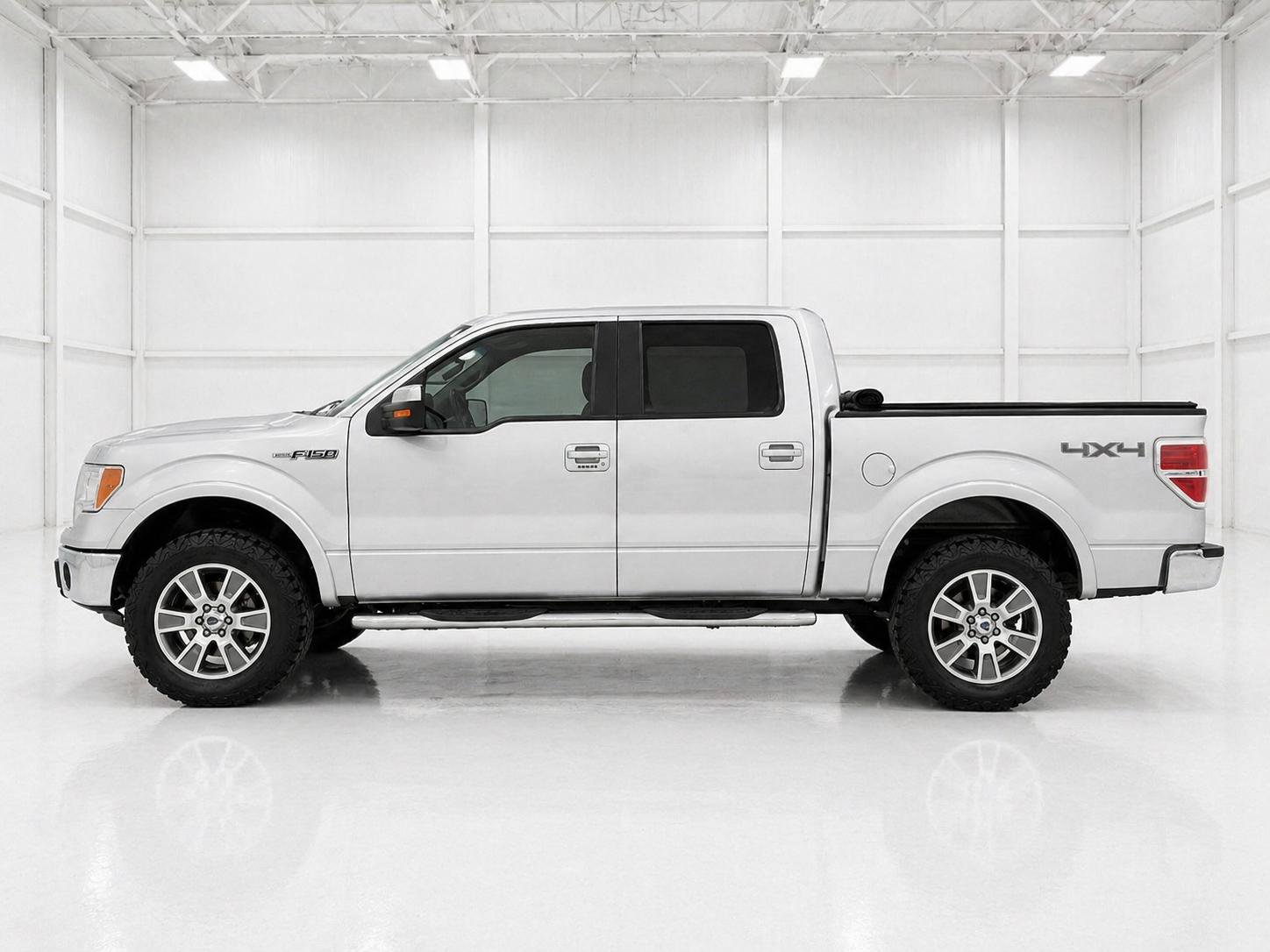 Used 2014 Ford F150 Lariat w/ Equipment Group 501A Mid AWD/4WD image 9