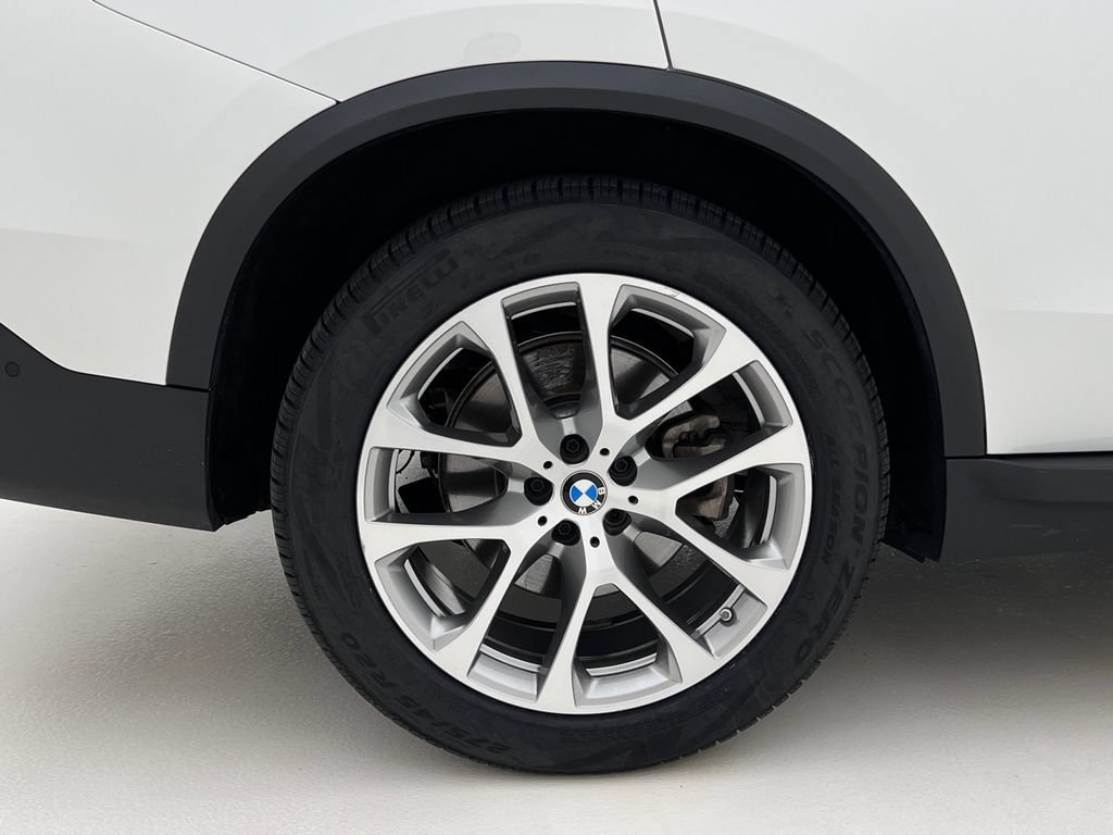 Used 2024 BMW X5 xDrive40i w/ Premium Package AWD/4WD image 29