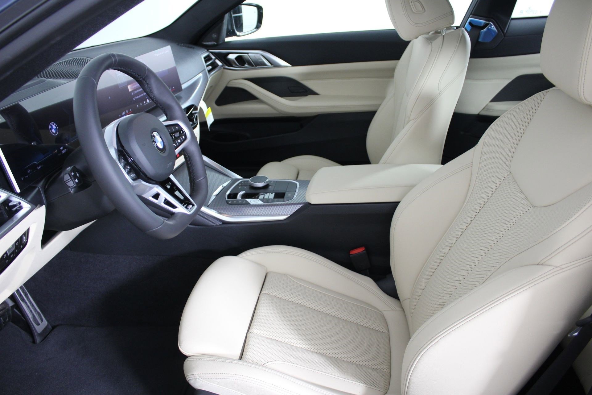 New 2026 BMW 430i Coupe w/ M Sport Package RWD image 5