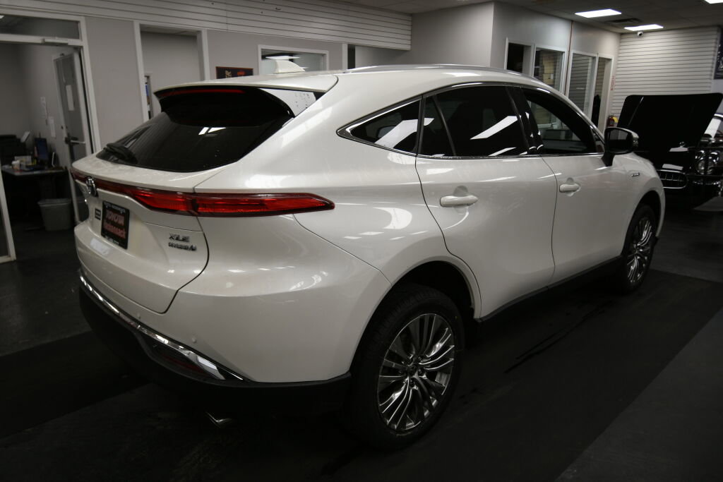 Used 2021 Toyota Venza XLE w/ Softex Package image 8