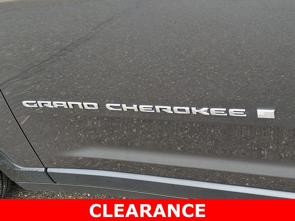 Used 2022 Jeep Grand Cherokee L Limited AWD/4WD image 30