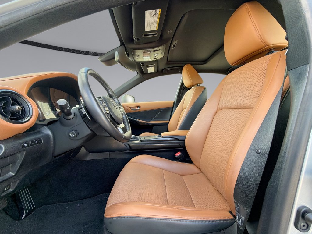 Used 2023 Lexus IS 300 w/ Premium Package RWD image 30