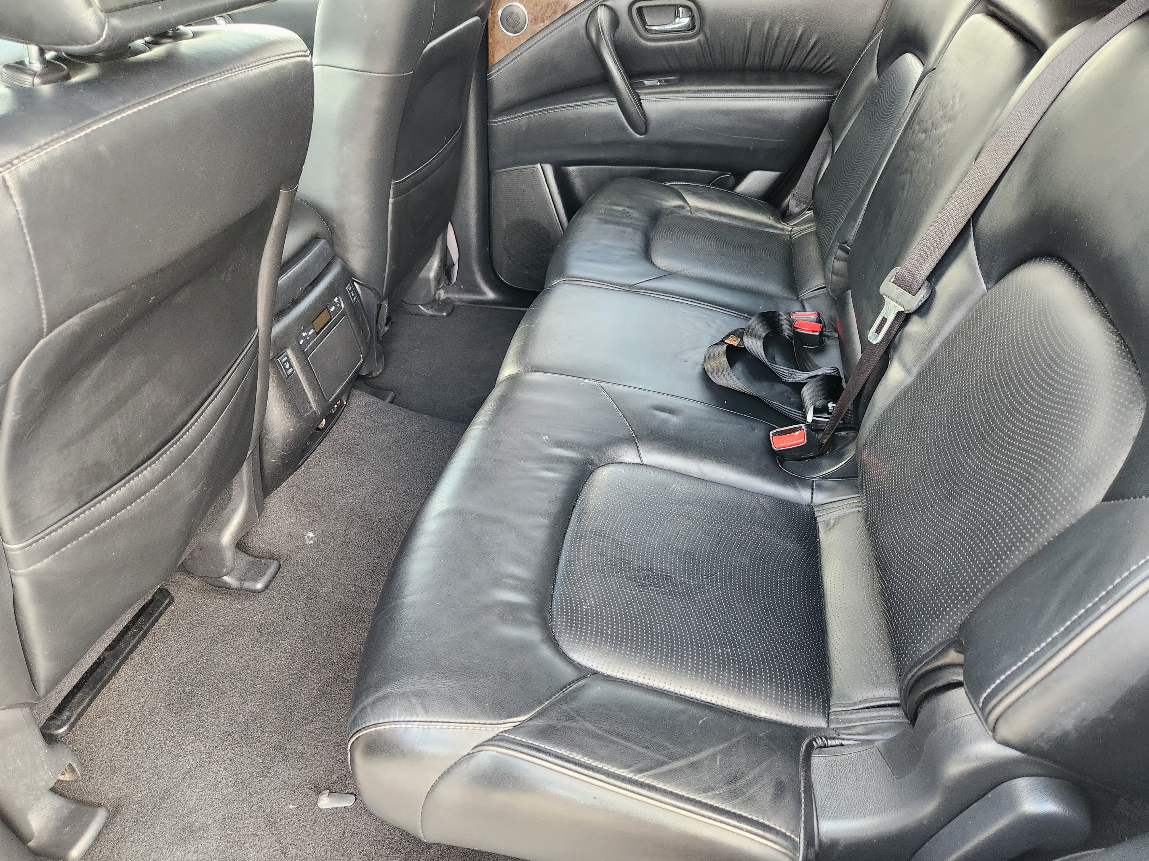 Used 2017 INFINITI QX80 2WD w/ Driver Assistance Package image 30