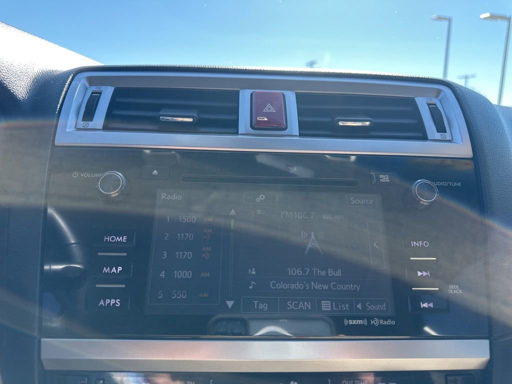 Used 2017 Subaru Outback 2.5i Limited image 3