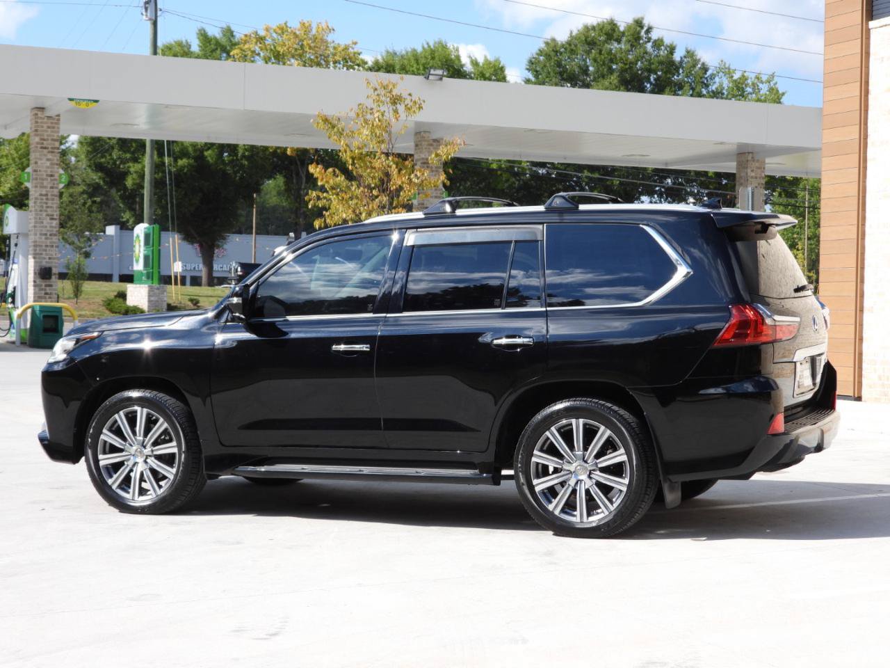 Used 2016 Lexus LX 570 4WD w/ 3rd Row & Luxury Pkg image 38