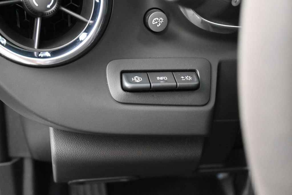 Used 2019 Chevrolet Camaro ZL1 RWD image 18