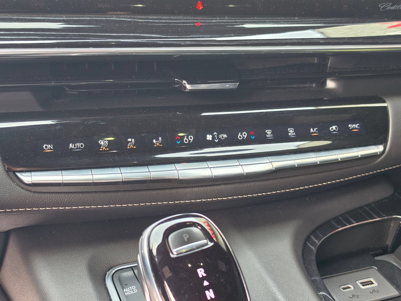 Used 2021 Cadillac Escalade Sport w/ Driver Assist Tech Package AWD/4WD image 15