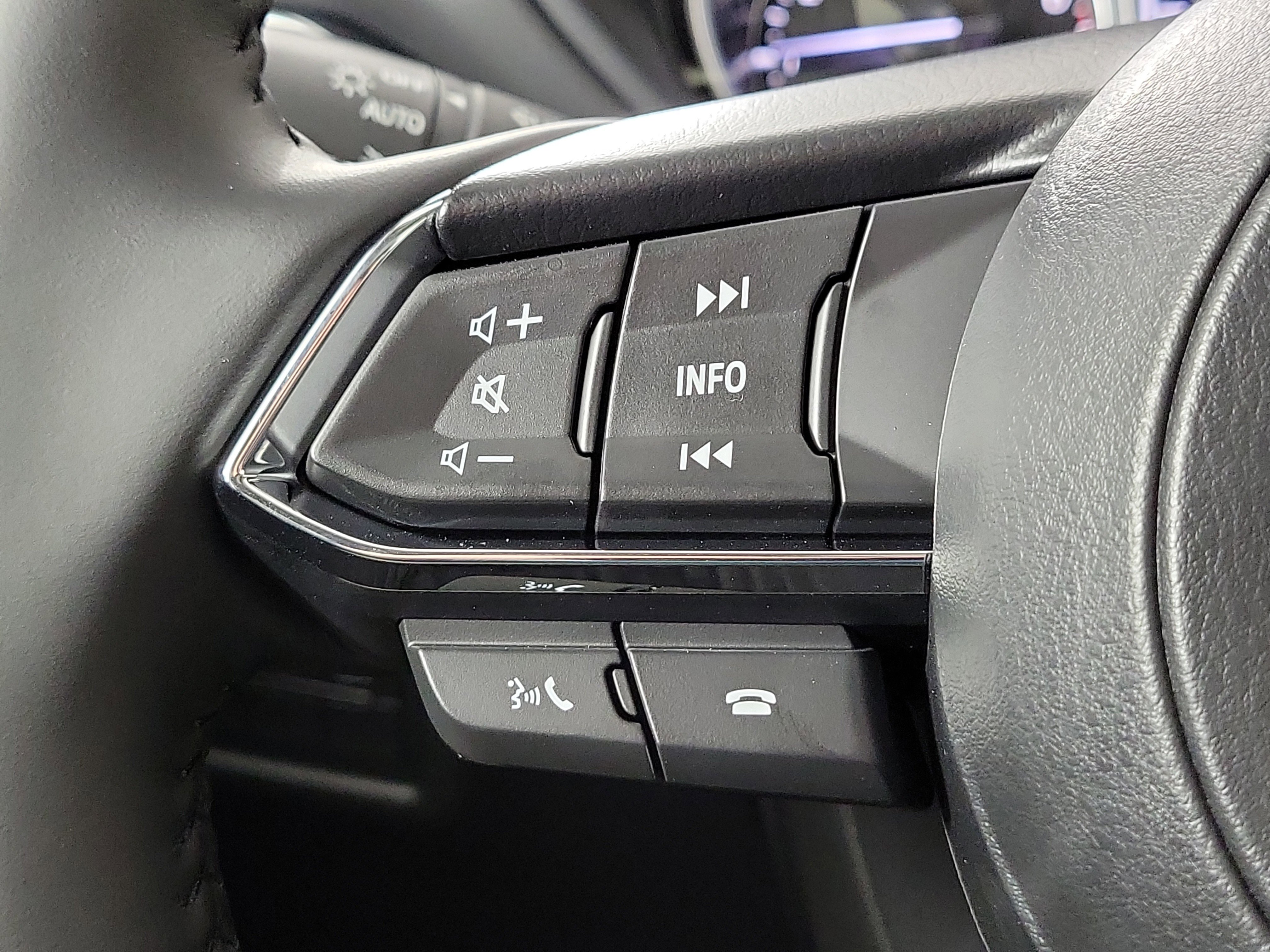 New 2025 MAZDA CX-5 AWD 2.5 S w/ Preferred Package image 15