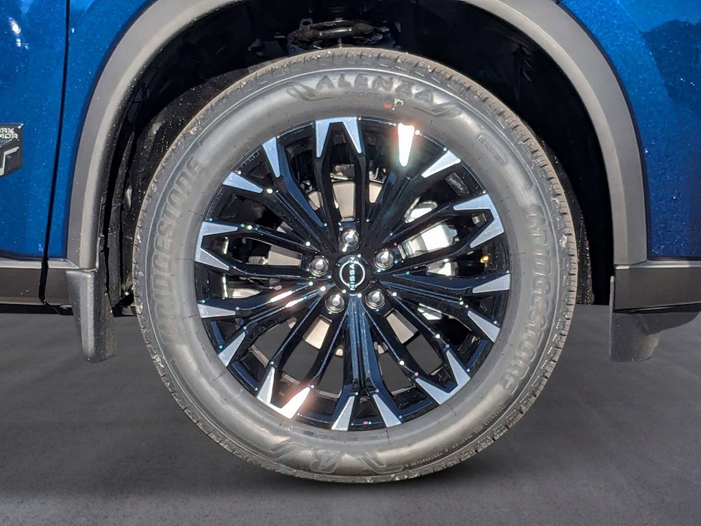 New 2026 Nissan Rogue Dark Armor FWD image 9