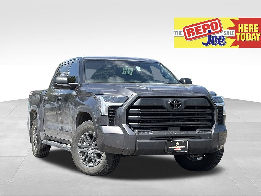 Used 2025 Toyota Tundra SR5 w/ SX Package RWD video 1