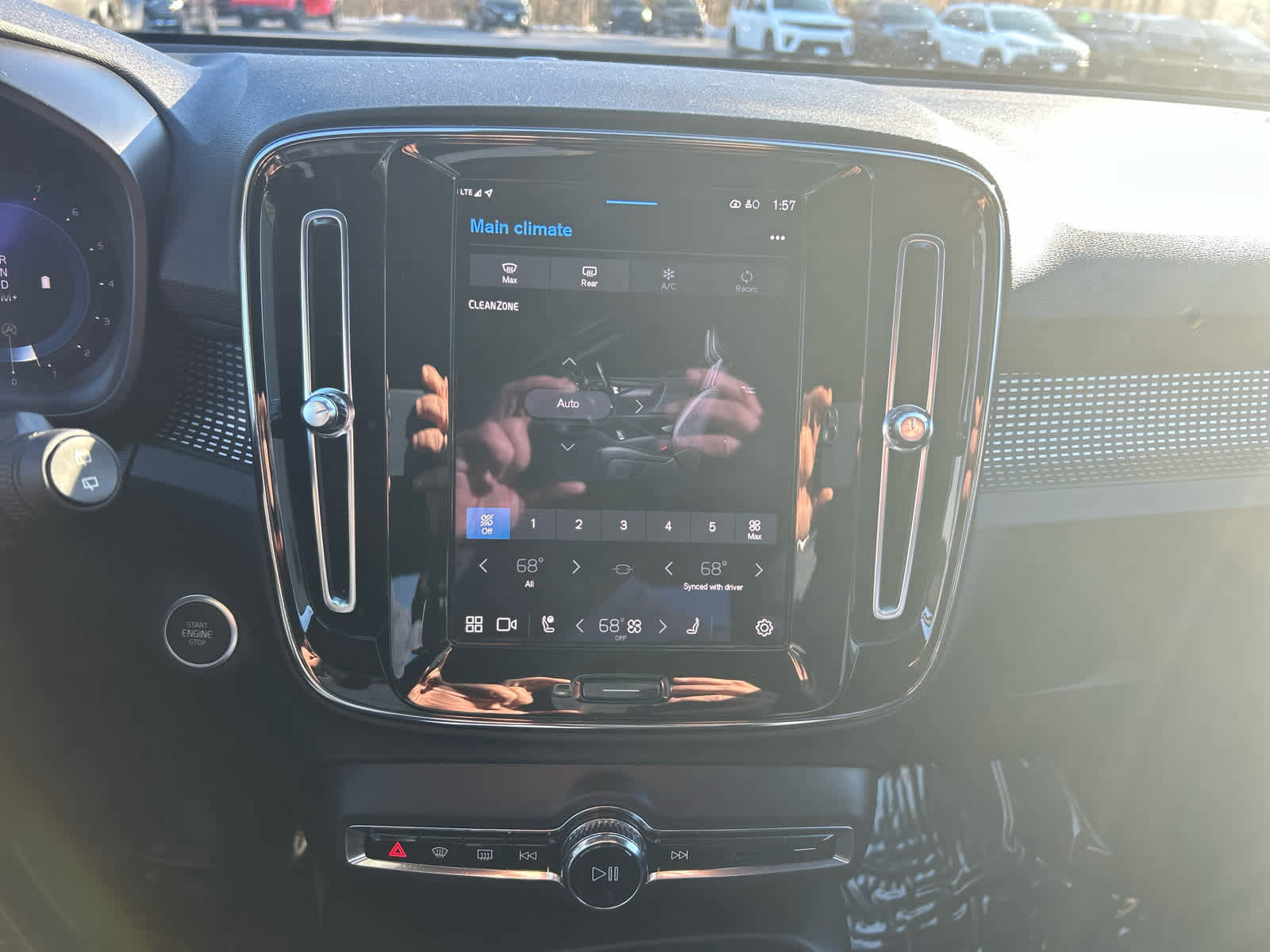 Used 2023 Volvo XC40 B5 Plus w/ Driver Assist Package image 27