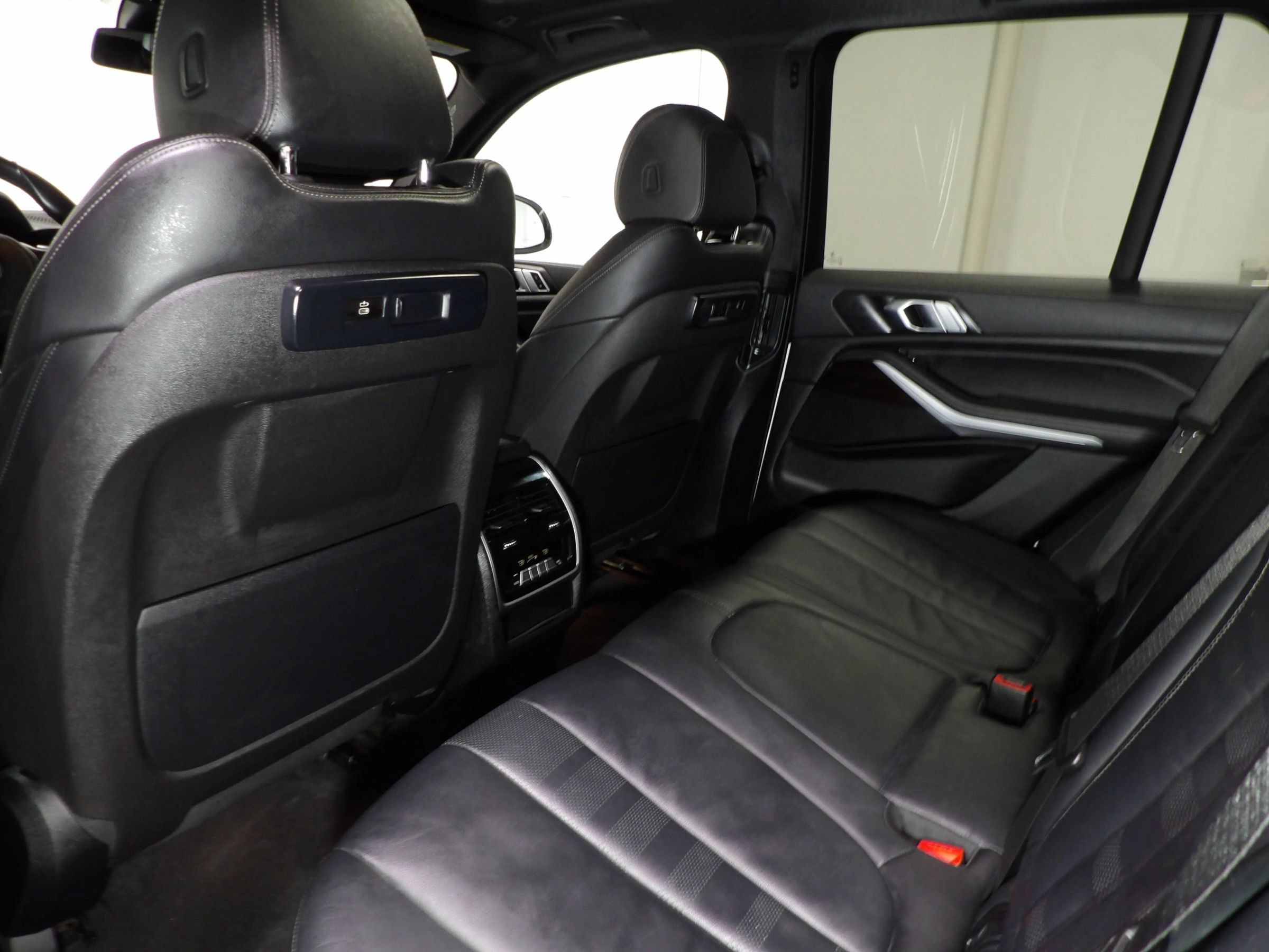 Used 2020 BMW X5 xDrive40i AWD/4WD image 16